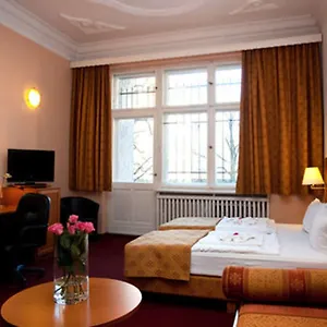 hotel-aster-an-der-messe.find-berlin-hotels.com/